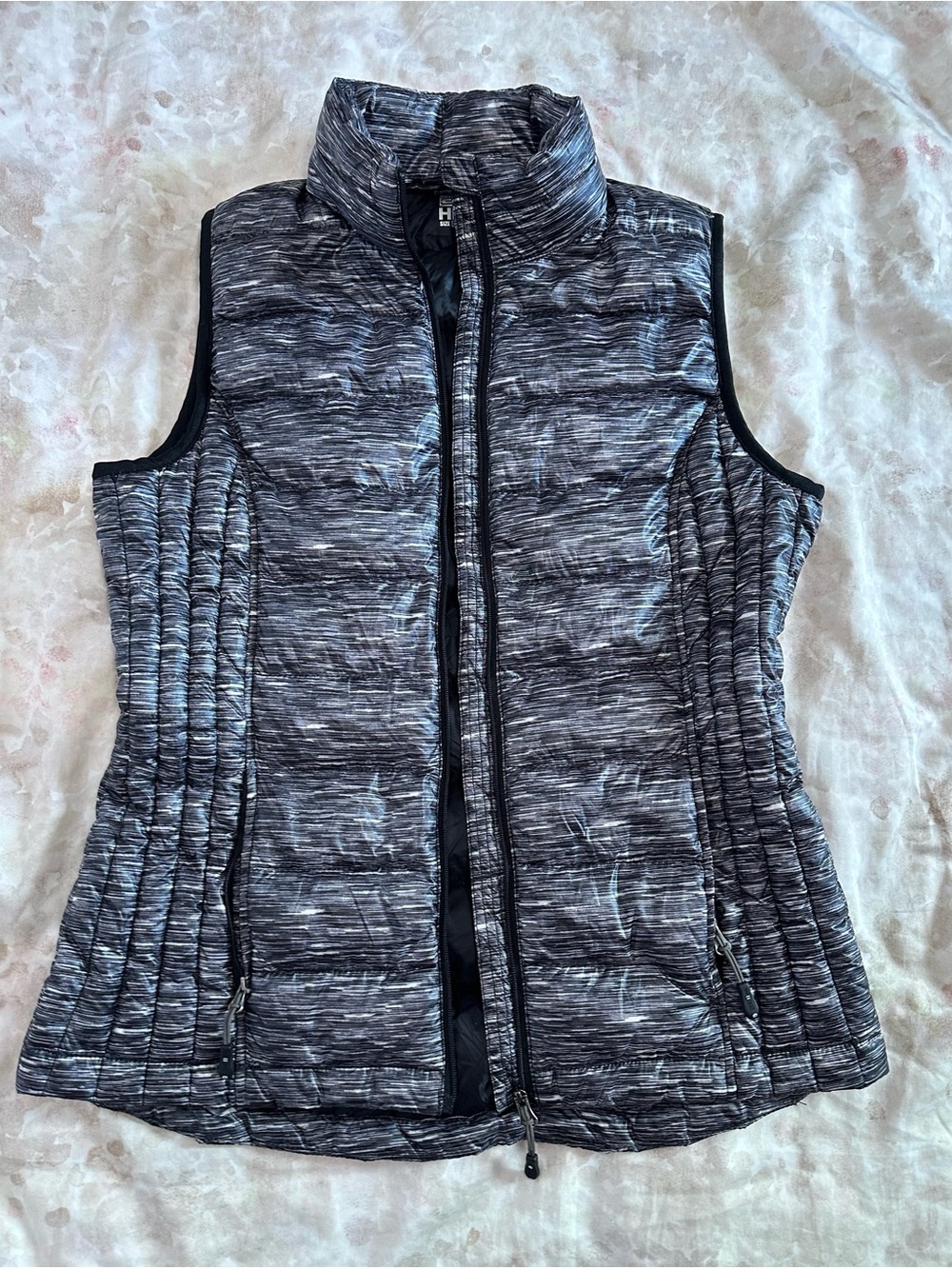 32 Degrees Heathered Gray Quilted Sleeveless Puffer Vest
